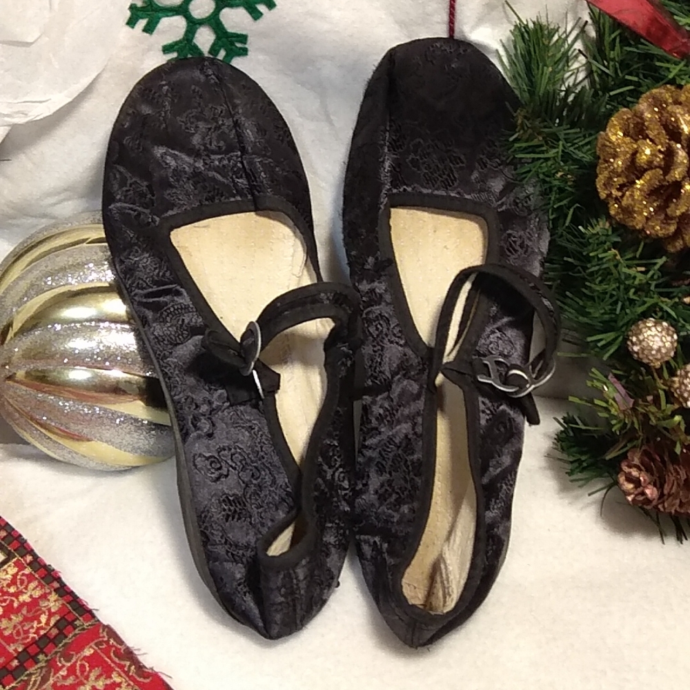 💫 Vintage Chinese Design Shoes